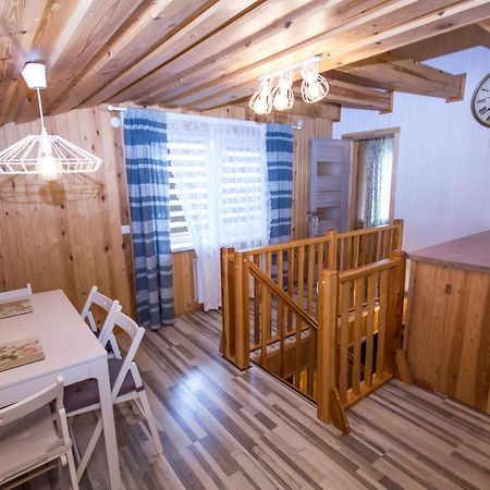 Flower Apartment Ventspils Extérieur photo